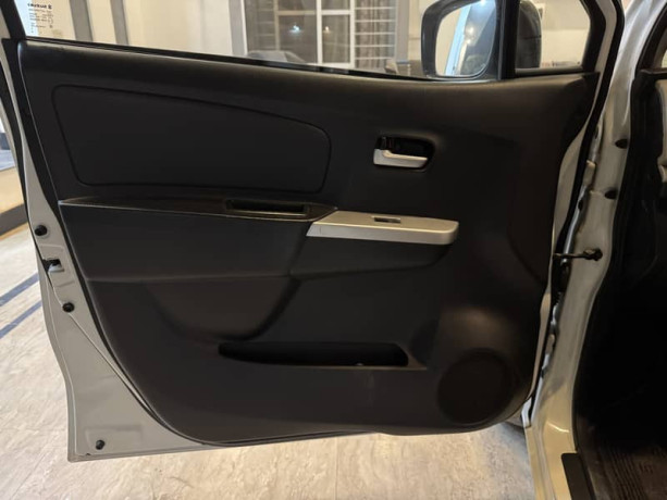 suzuki-wagon-r-2019-vxl-big-10