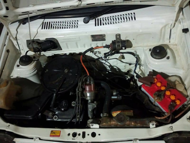 suzuki-mehran-2012-big-15