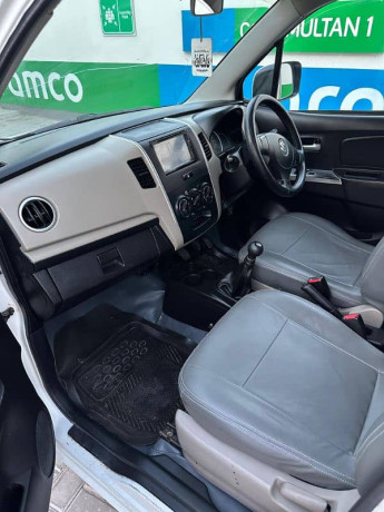 suzuki-wagon-r-2018-big-1