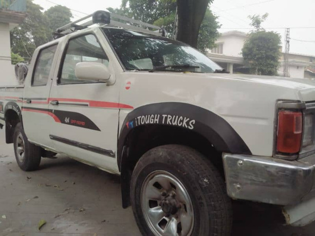 nissan-pickup-double-cabin-exchange-possible-big-2