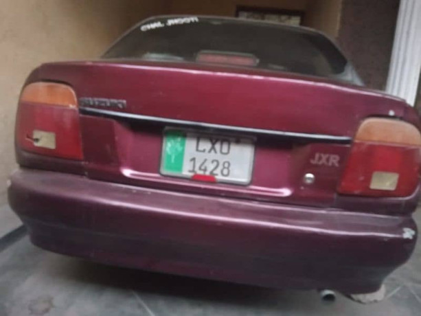 suzuki-baleno-2000-big-0