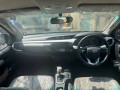 toyota-hilux-revo-g-small-2