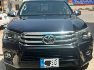 toyota-hilux-revo-g