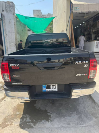 toyota-hilux-revo-g-big-5