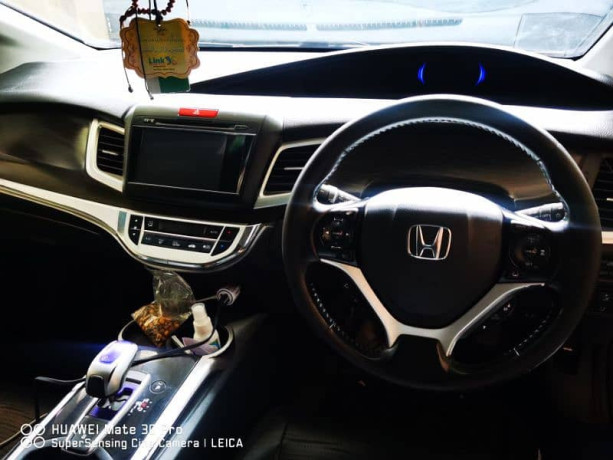 honda-jade-hybrid-2015-big-16
