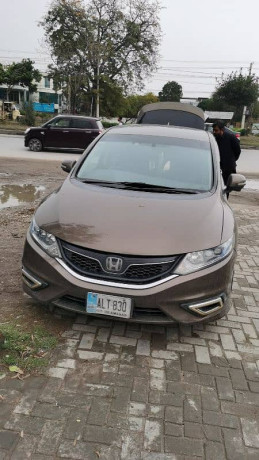 honda-jade-hybrid-2015-big-6