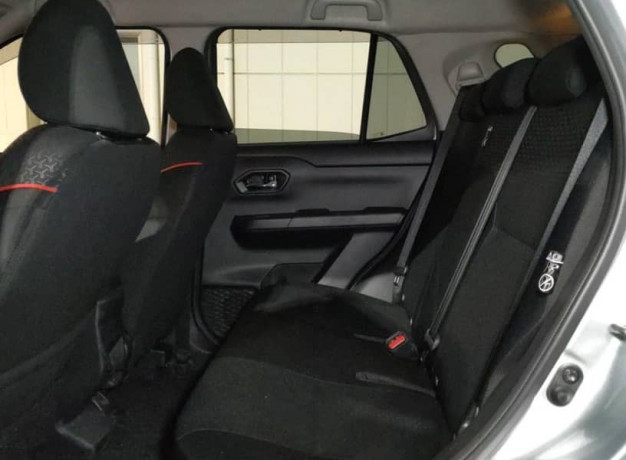 daihatsu-rocky-10-r-tc-2019-2025-import-big-18