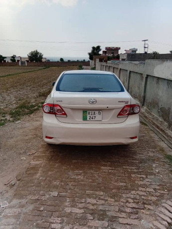 toyota-corolla-xli-2013-big-6