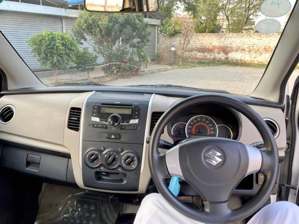 suzuki-wagonr-vxl-2017-big-8