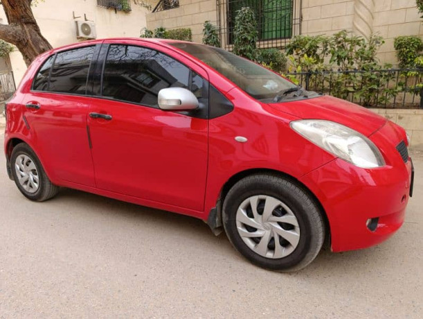 toyota-vitz-model-200712-big-2