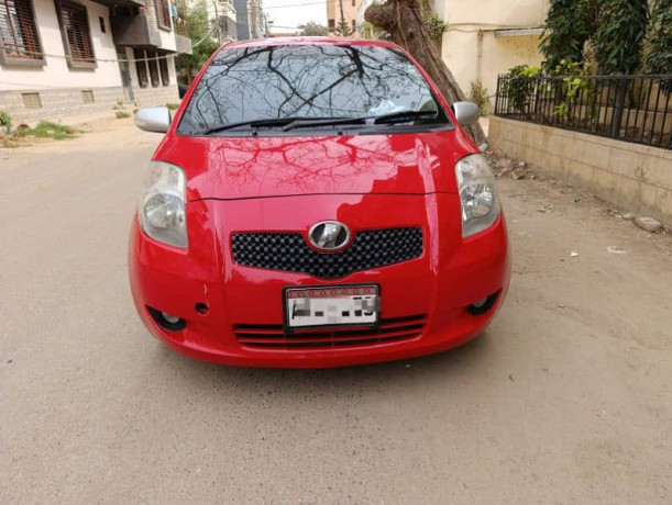 toyota-vitz-model-200712-big-0
