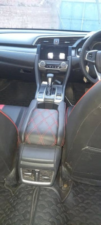 honda-civic-vti-oriel-2020-big-9