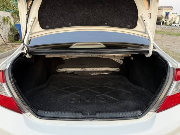 honda-civic-rebirth-2014-in-outclass-condition-big-14