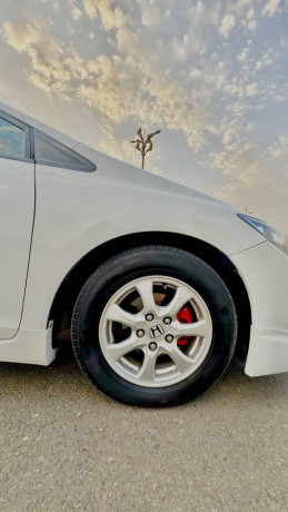honda-civic-2015-big-18