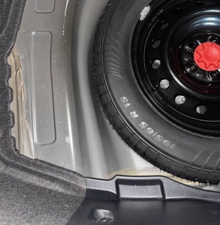 toyota-corolla-gli-bumper-to-bumper-genuine-big-15
