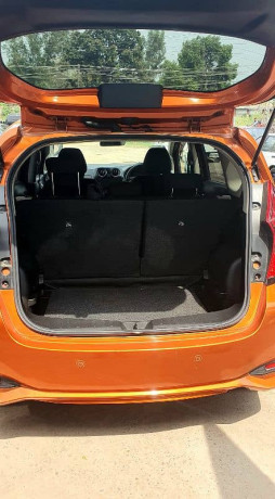nissan-note-e-power-2019-big-10
