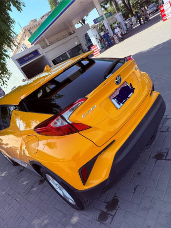 toyota-c-hr-20162021-big-1