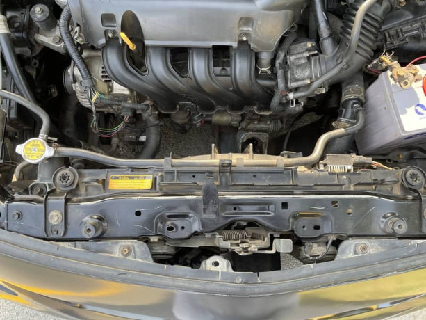 toyota-corolla-gli-13-vvti-2010-model-big-10
