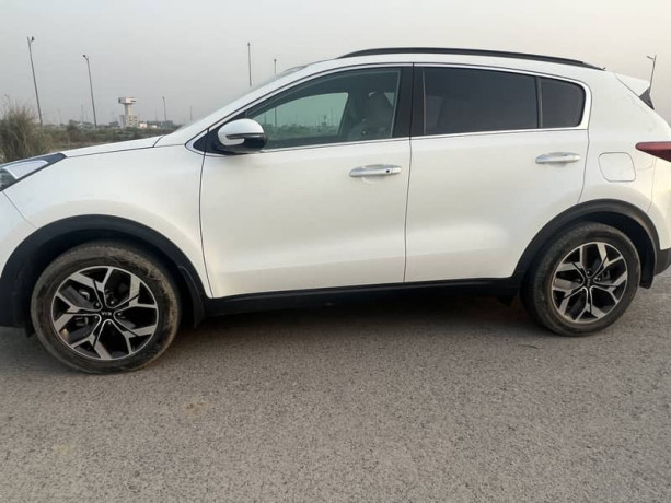 kia-sportage-fwd-like-new-condition-1010-big-6