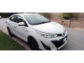 toyota-yaris-sedan-ativ-x-cvt-15-2022-small-0