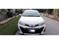 toyota-yaris-sedan-ativ-x-cvt-15-2022-small-2
