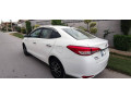 toyota-yaris-sedan-ativ-x-cvt-15-2022-small-5