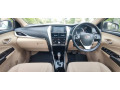 toyota-yaris-sedan-ativ-x-cvt-15-2022-small-13