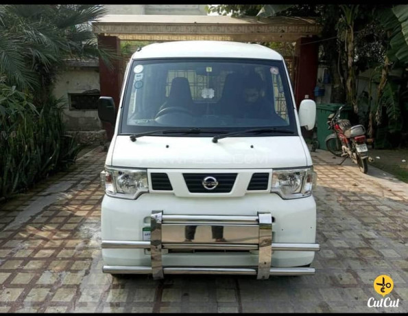 nissan-clipper-nv-100-big-0
