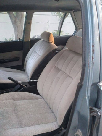 toyota-corona-1983-big-12