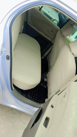 toyota-vitz-2010-big-11