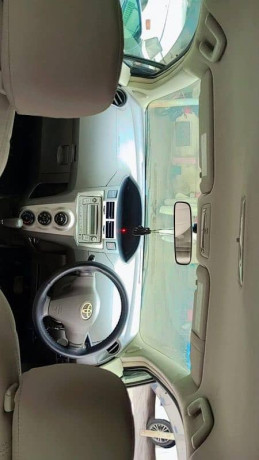 toyota-vitz-2010-big-7
