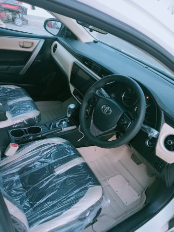 toyota-corolla-altis-grande-cvt-i-18-2018-model-big-14