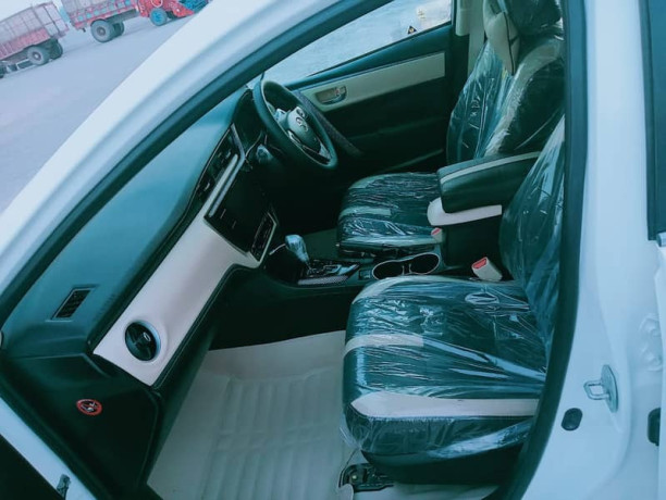toyota-corolla-altis-grande-cvt-i-18-2018-model-big-13