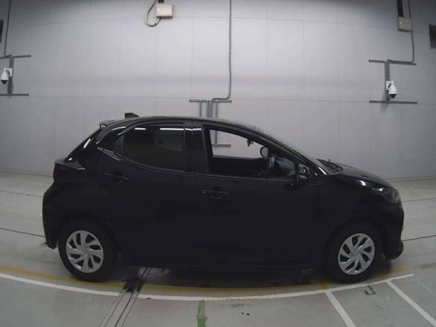 toyota-yaris-2022-35-grade-may-2025-passo-swift-cultus-2023-2024-2020-big-3