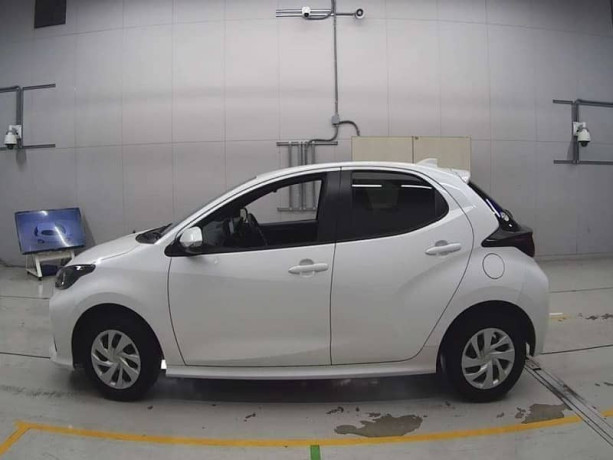 toyota-yaris-2022-35-grade-april-2025-passo-swift-2020-2021-2024-2023-big-1