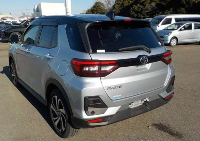 toyota-raize-z-4wd-package-big-2
