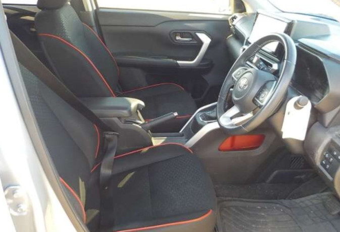 toyota-raize-z-4wd-package-big-6