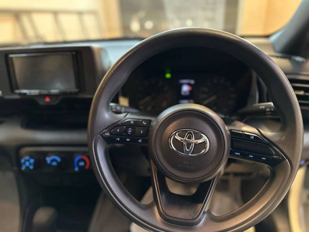 toyota-yaris-2021-4-grade-jan-2025-import-swift-cultus-2023-2020-2022-big-11