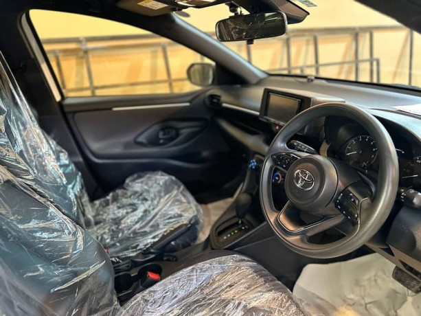 toyota-yaris-2021-4-grade-jan-2025-import-swift-cultus-2023-2020-2022-big-13