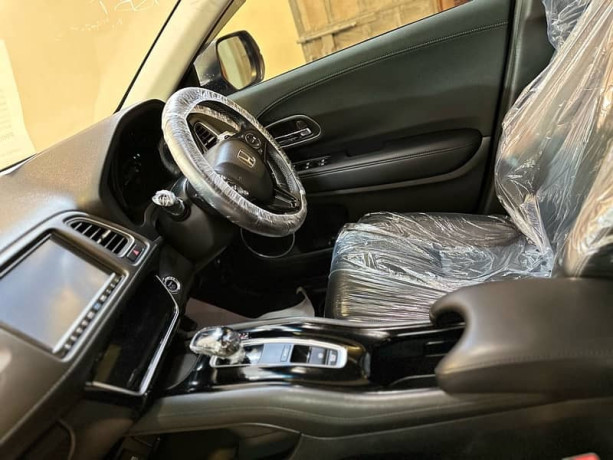 honda-vezel-2019-z-pkg-4-grade-35000-km-2024-fresh-import-2018-vezal-big-4