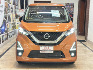 nissan-dayz-highway-star-2022-9500km-may-2025-import-2020-2021-days