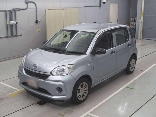 toyota-passo-2022-4500km-only-35-grade-may-2025-swift-2021-2023-2024-big-2