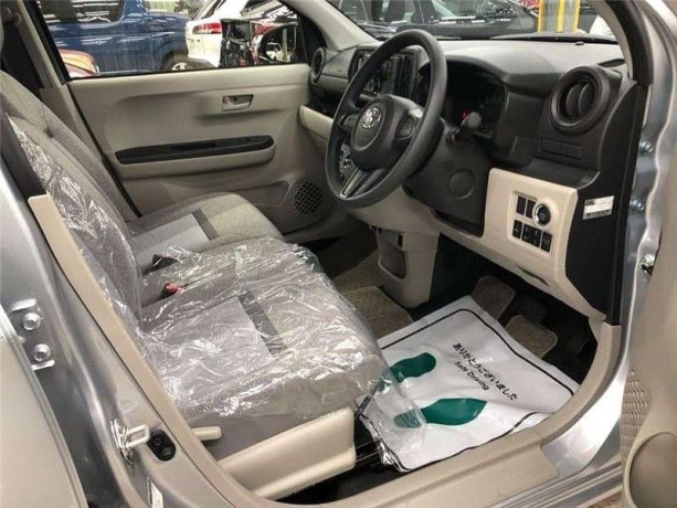 toyota-passo-2022-4500km-only-35-grade-may-2025-swift-2021-2023-2024-big-8