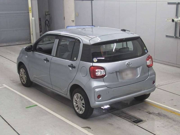 toyota-passo-2022-4500km-only-35-grade-may-2025-swift-2021-2023-2024-big-6