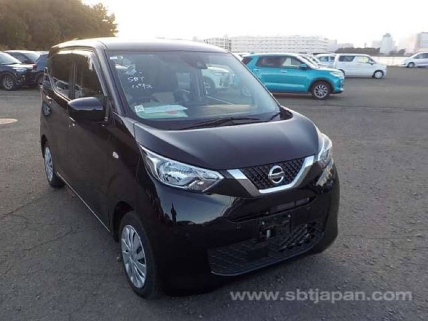nissan-dayz-2022-45-grade-12500km-only-may-2025-import-2021-2020-big-10