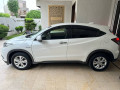 honda-vezel-2019-model-4-grade-fresh-import-vezel-2018-2017-vezel-z-small-11