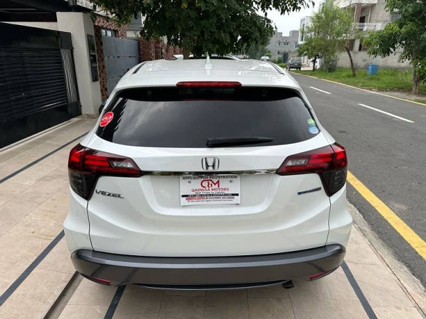 honda-vezel-2019-model-4-grade-fresh-import-vezel-2018-2017-vezel-z-big-5