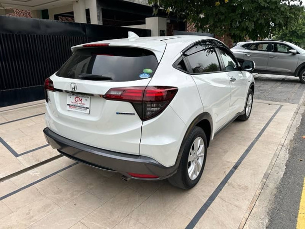 honda-vezel-2019-model-4-grade-fresh-import-vezel-2018-2017-vezel-z-big-13