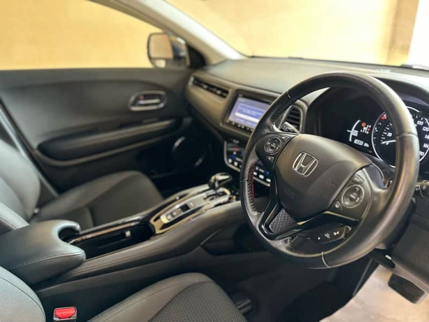honda-vezel-2019-model-4-grade-fresh-import-vezel-2018-2017-vezel-z-big-6