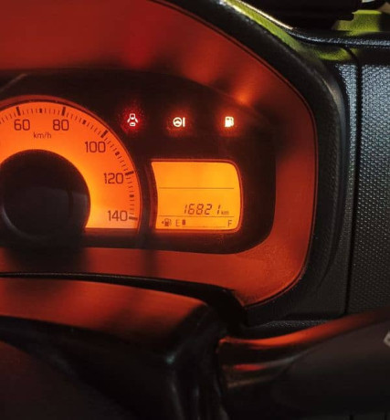 suzuki-alto-vxr-big-17
